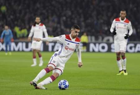 要下课了？英媒：莱斯特高层说范尼毫无带队能力，就是个笑话.