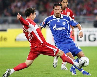 姆希塔良：上半场我们本能进尤文两三个；我仍对球队充满信心.